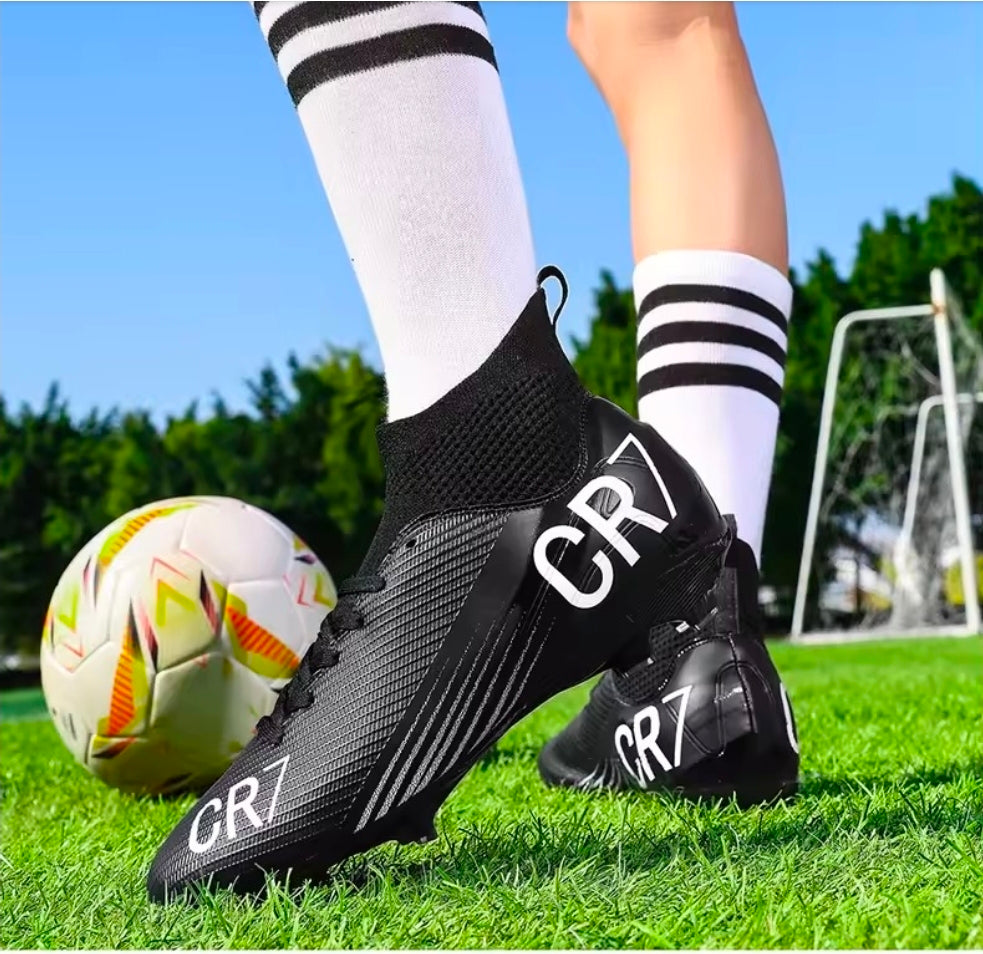 2026 CR7 Кристиано Роналдо Спортни Бутонки детско | BLACK Калеври за футбол