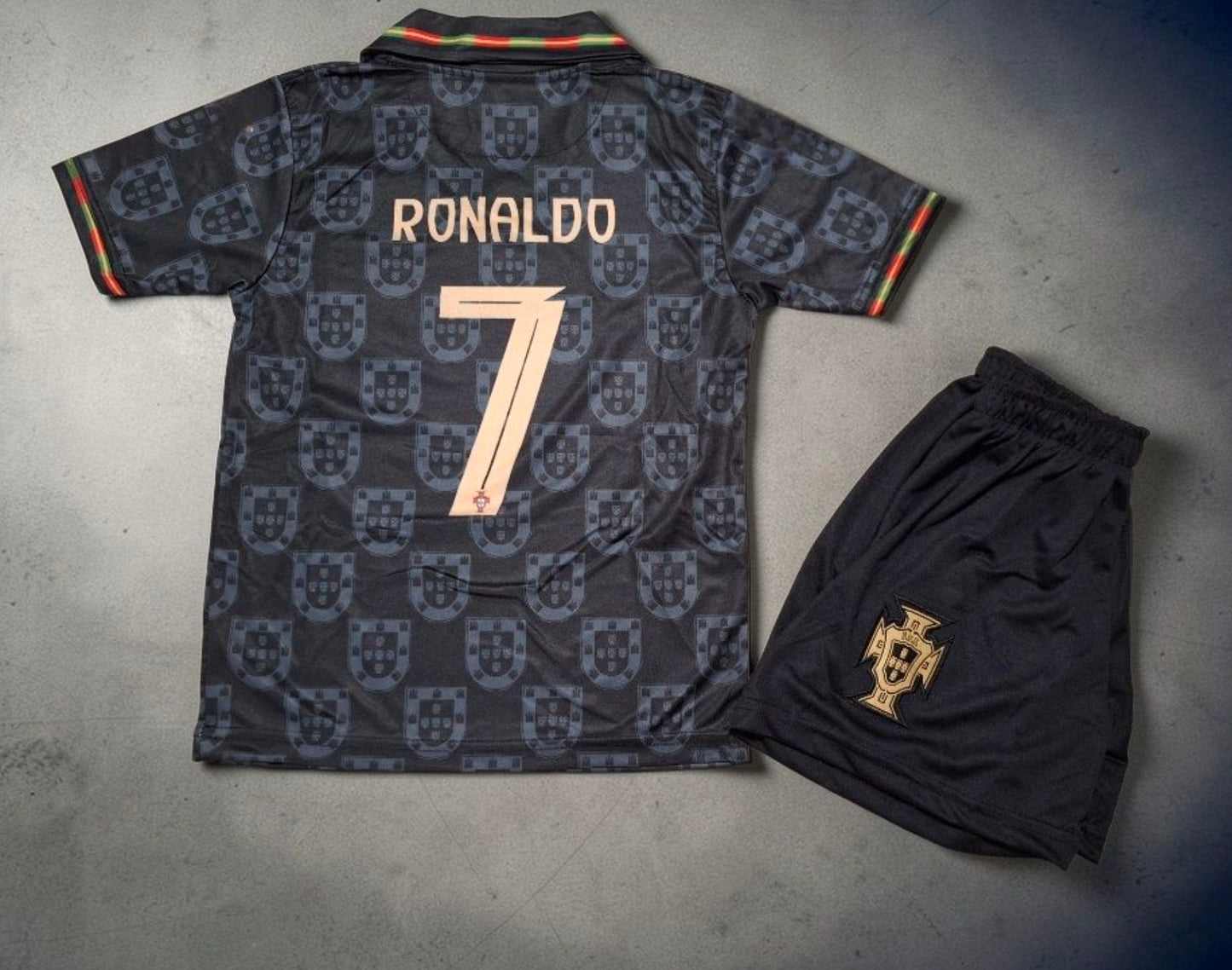 New Limited Portugal EUSEBIO Детски екип на CR7 Роналдо 7 Световно с чорапи, ПОРТУГАЛИЯ Черен