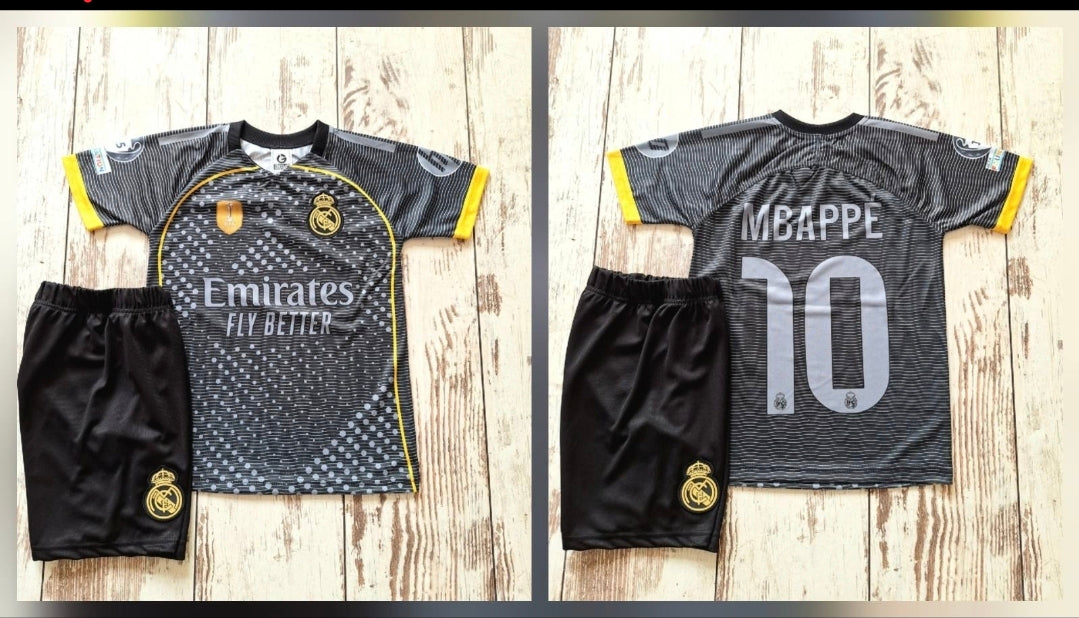 New Mbappe 10 BLACK Детски футболен екип Мбапе 10, Реал Мадрид Резервен + Подарък ГРИВНА