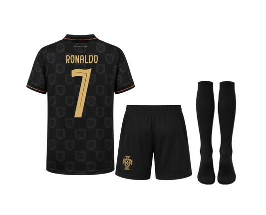 CR7 Черен Детски Екип Световно Кристиано Роналдо 7 с чорапи, ПОРТУГАЛИЯ Black