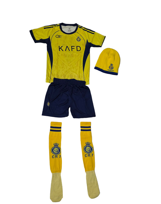 26г Детски футболен екип на Роналдо 7, жълт с чорапи + Зимна шапка Ал Насър CR7