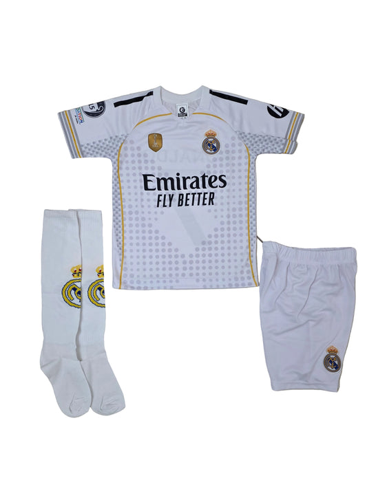 Шампионска лига (15) VINI JR 7  Детски футболен спортен екип с Чорапи на Винисиус Реал Мадрид , футболен + Бадж
